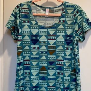 Lularoe shirt